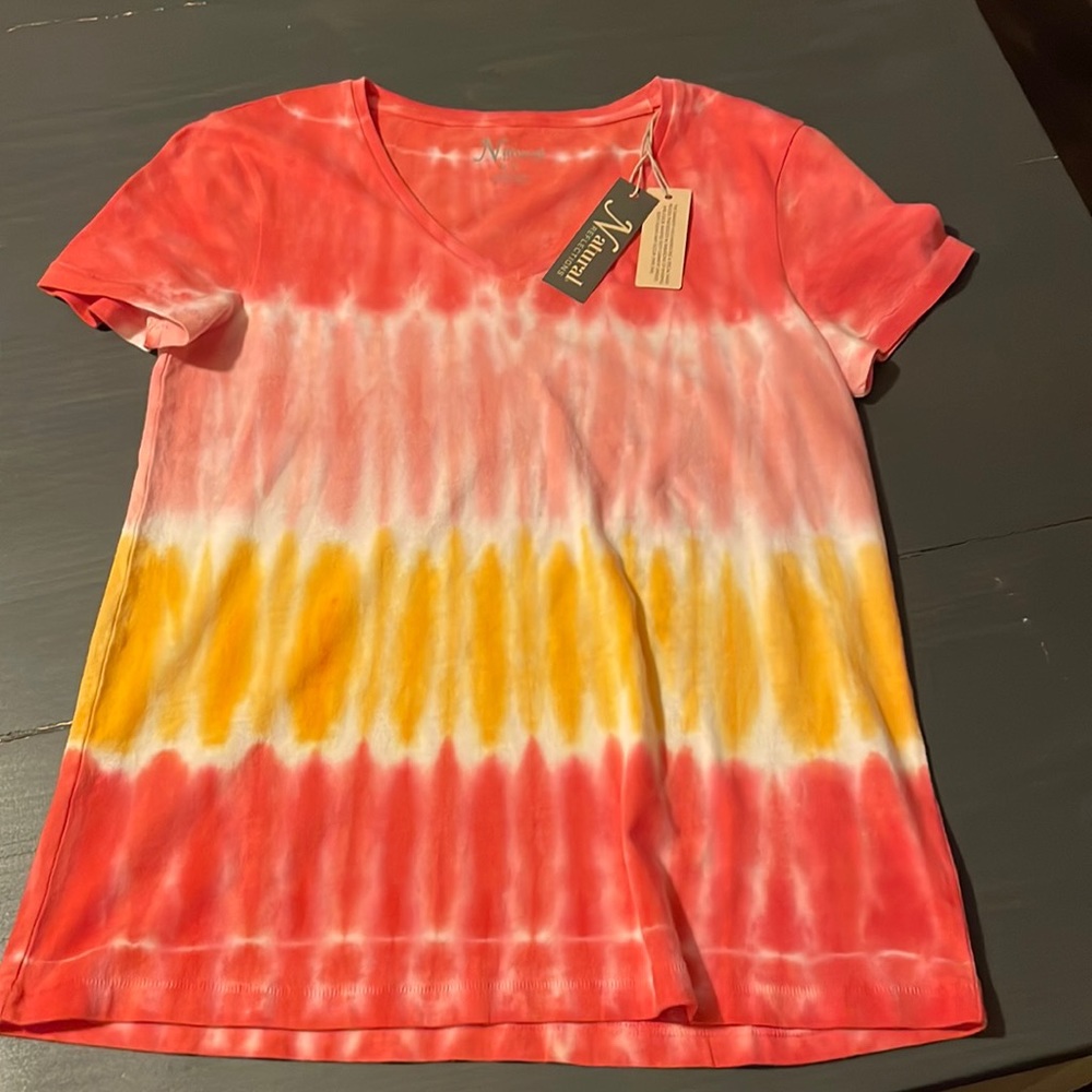 Tee shirt